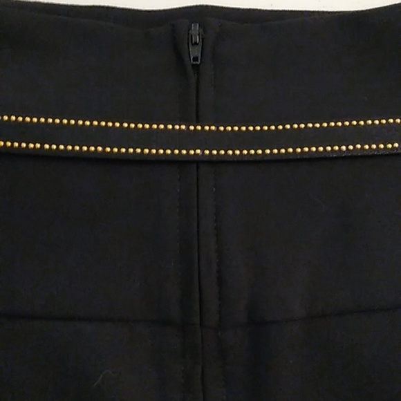 A. BYER WIDE DROP WAIST,  FLARE, GOLD ACCENTED BOW BELT, ZIP BACK MINI SKIRT - Picture 4 of 8